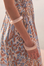 Getty Acrylic Abstract Square Bangle Bracelet - ShopPromesa