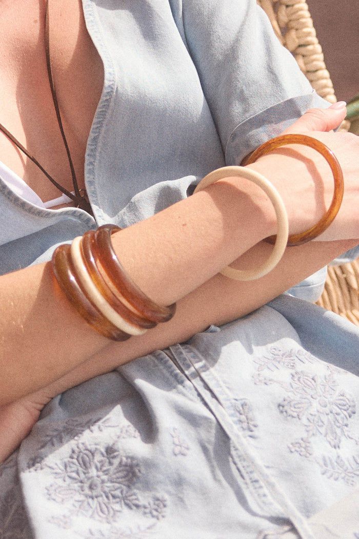 Hillhurst Three-Piece Marble Resin Bangle Set - ShopPromesa