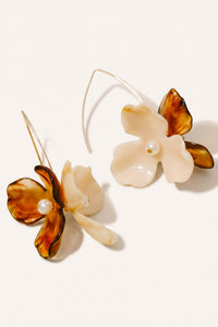 Huntington Resin Flower Dangle Threader Earrings - ShopPromesa