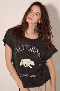 California Bear Vintage-Wash Graphic Tee - ShopPromesa