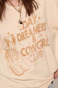 Day Dreamers & Cowgirl Club Distressed Graphic Tee - ShopPromesa