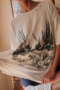 Mustang Mountain Distressed Oversize Graphic Tee - ShopPromesa
