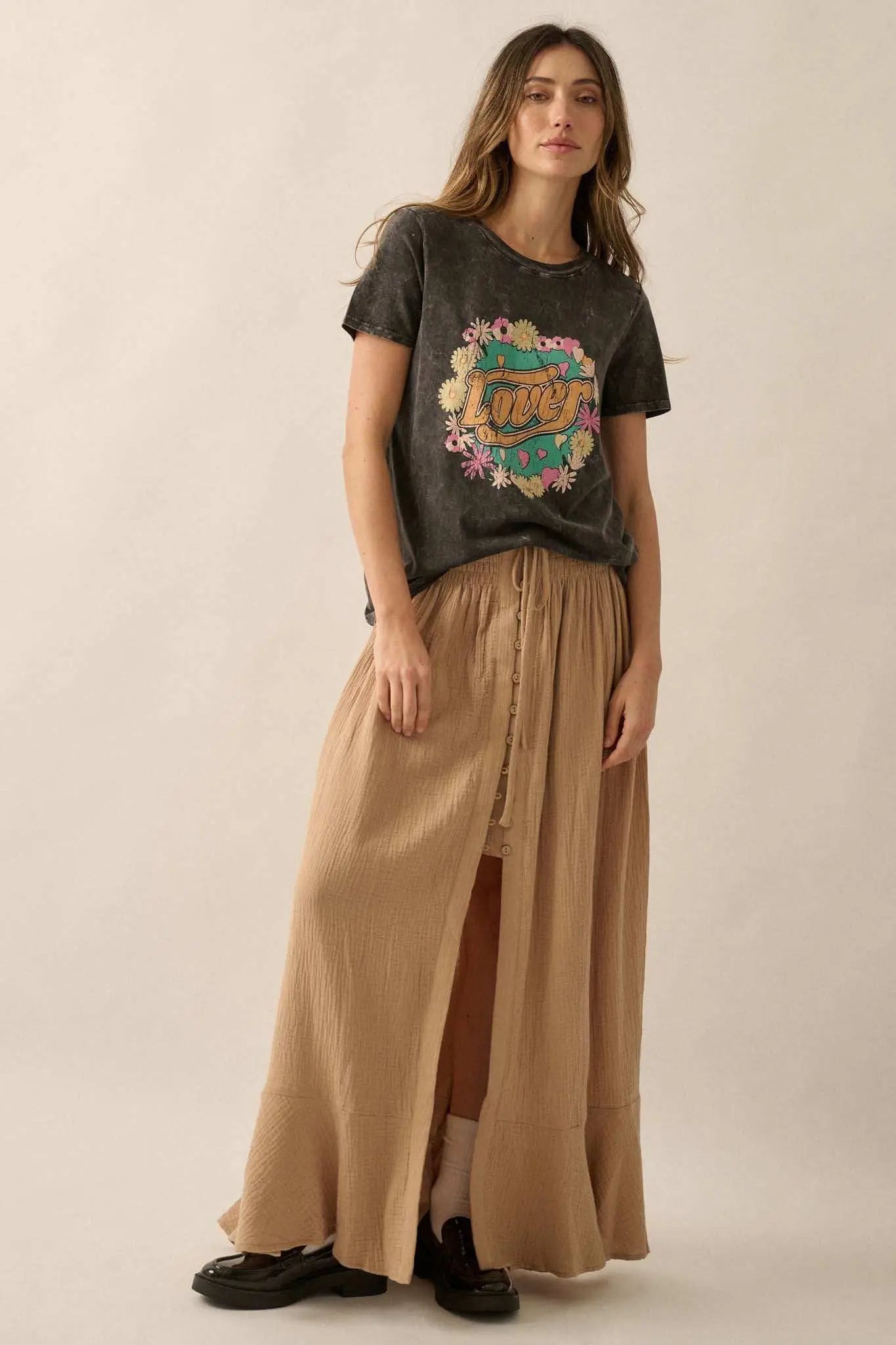 Lover Vintage-Wash Floral Graphic Tee - ShopPromesa