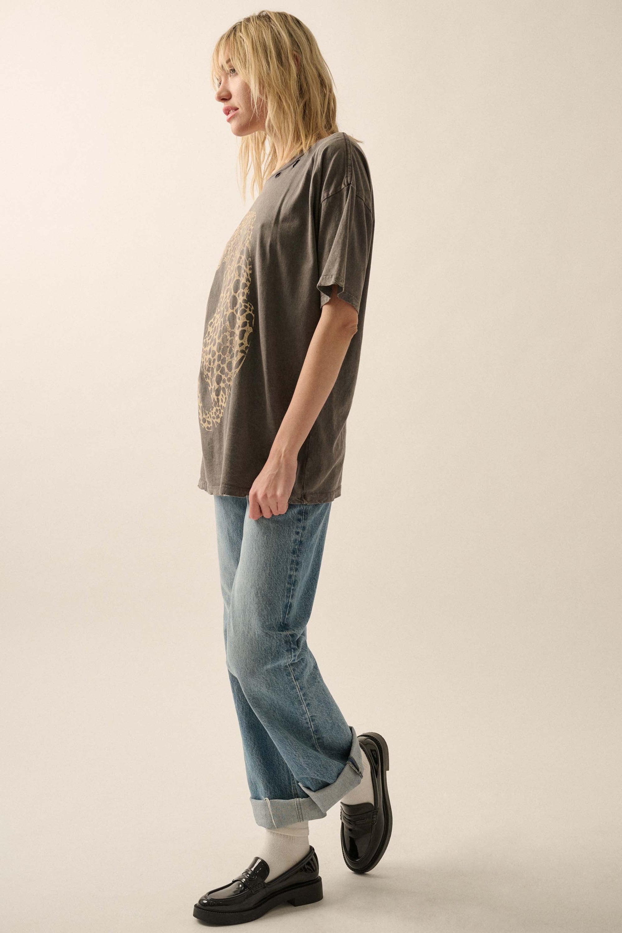 Lovely Leopard Distressed Oversize Graphic Tee - ShopPromesa