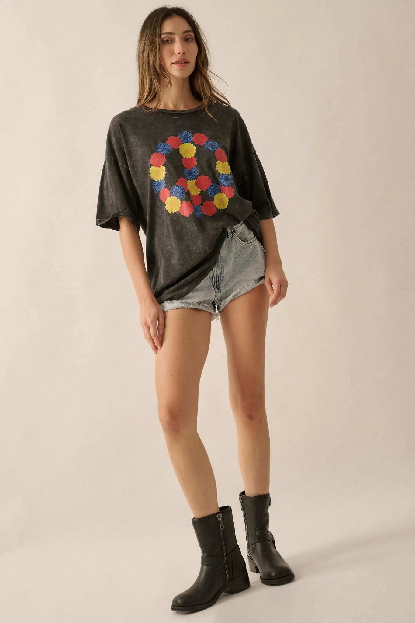 Peace Out Floral Peace Sign Distressed Graphic Tee - ShopPromesa
