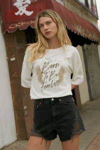 Born to be Fearless Oversize Graphic Tee - ShopPromesa