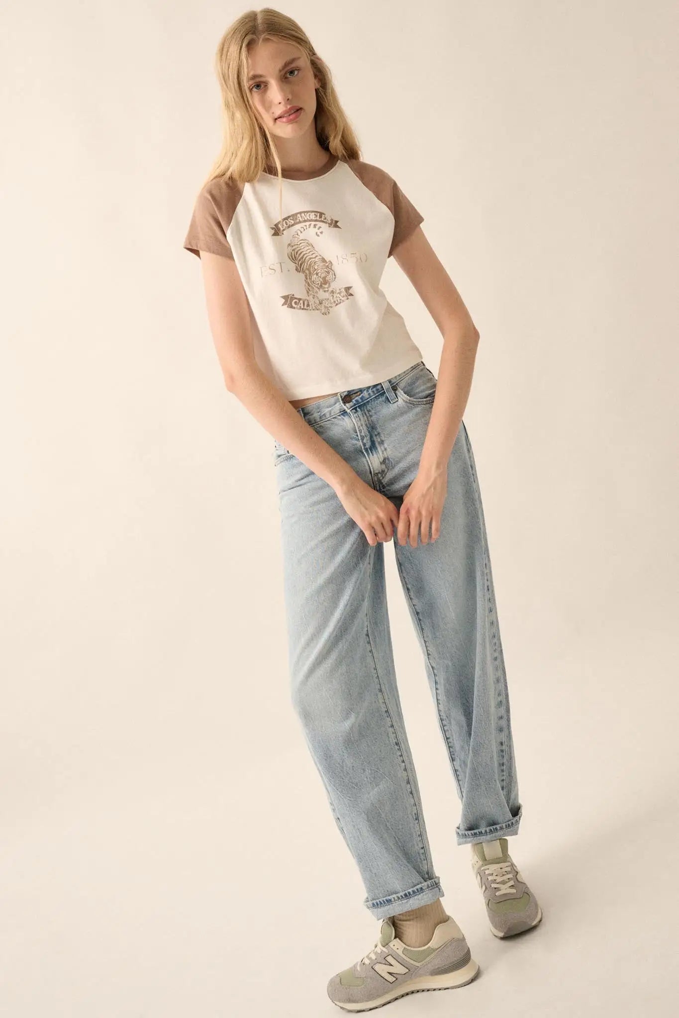 Los Angeles Tiger Cropped Raglan Graphic Baby Tee - ShopPromesa