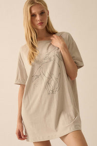 Wild Horses Oversize Hand-Drawn Graphic Tee - ShopPromesa