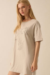 Wild Horses Oversize Hand-Drawn Graphic Tee - ShopPromesa