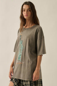 Lady Liberty Vintage-Wash Oversize Graphic Tee - ShopPromesa