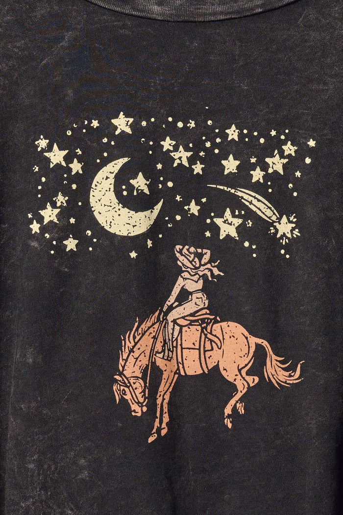 Starlight Cowgirl Cropped Long-Sleeve Graphic Tee - ShopPromesa