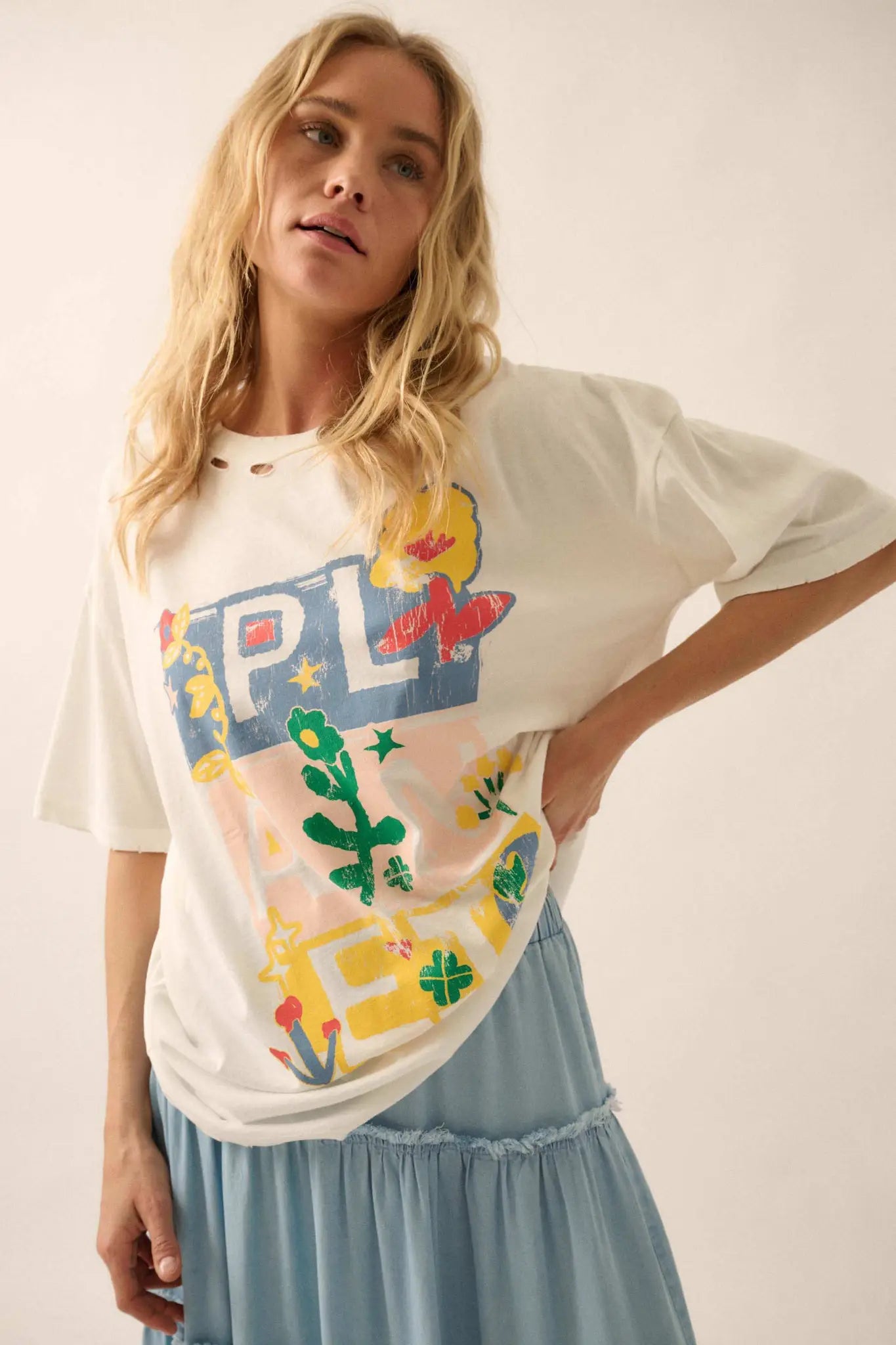 Planet Earth Distressed Oversize Graphic Tee - ShopPromesa