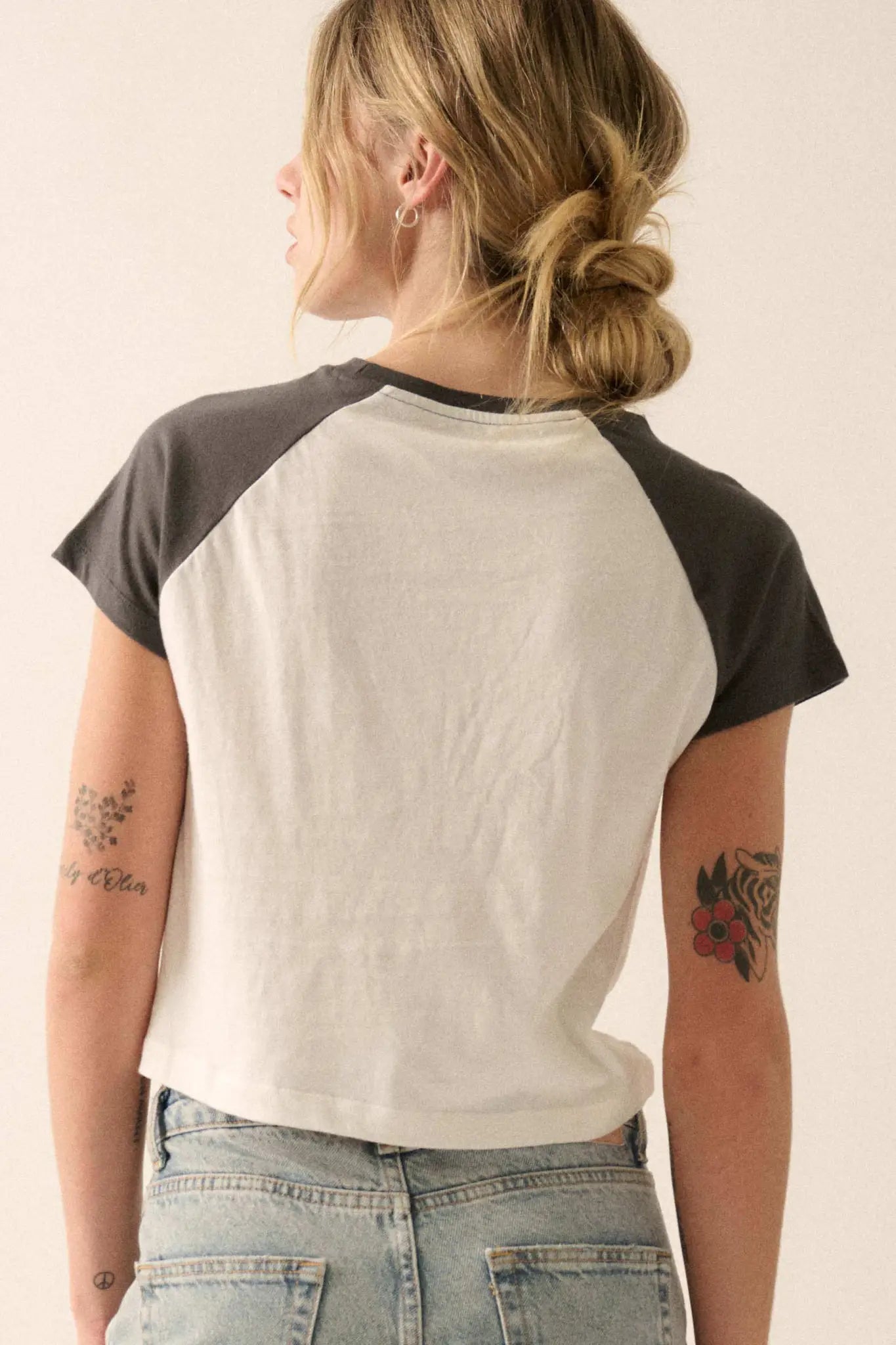 Lucky Clover Cropped Raglan Graphic Baby Tee - ShopPromesa