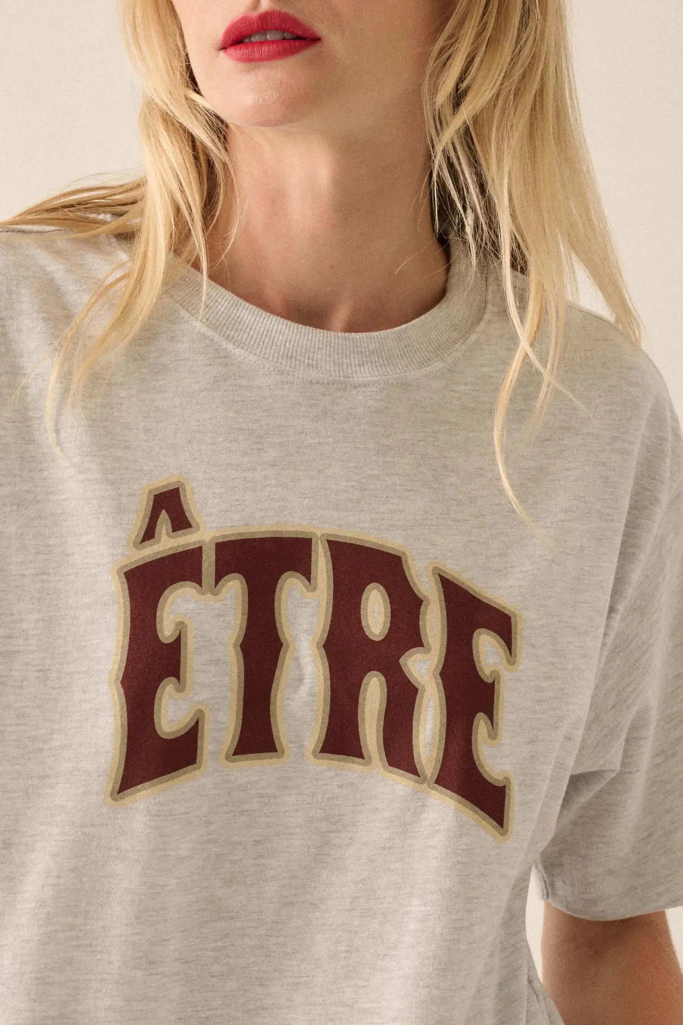 Etre Credit Loose-Fit Heather Graphic Tee - ShopPromesa