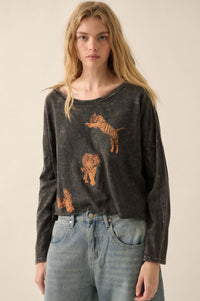 Tiger Trio Cropped Long-Sleeve Graphic Tee - ShopPromesa