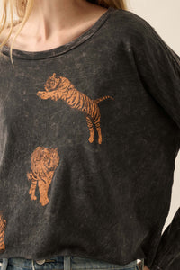 Tiger Trio Cropped Long-Sleeve Graphic Tee - ShopPromesa