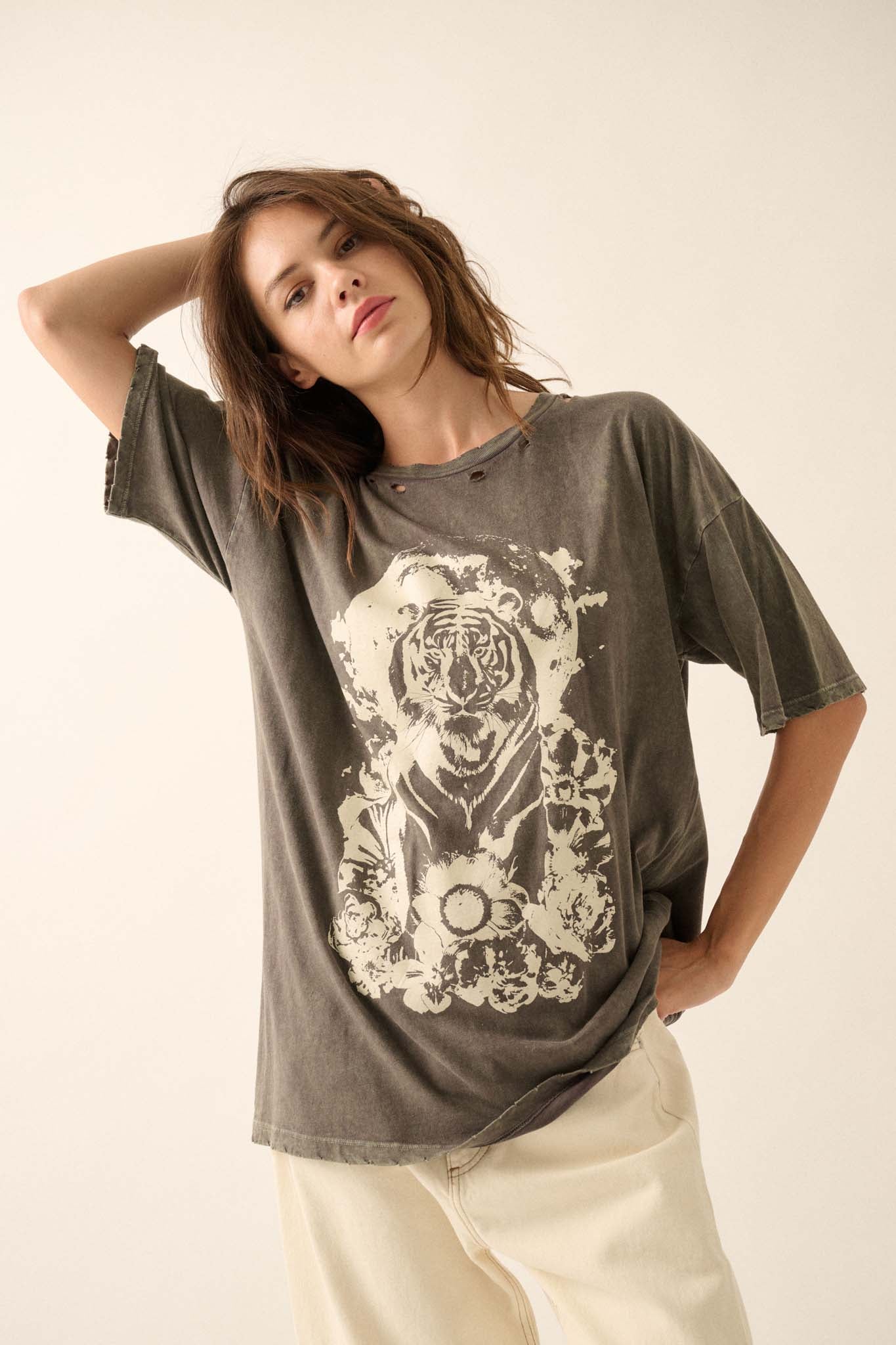 Tiger Moon Oversized Distressed Graphic Tee - ShopPromesa