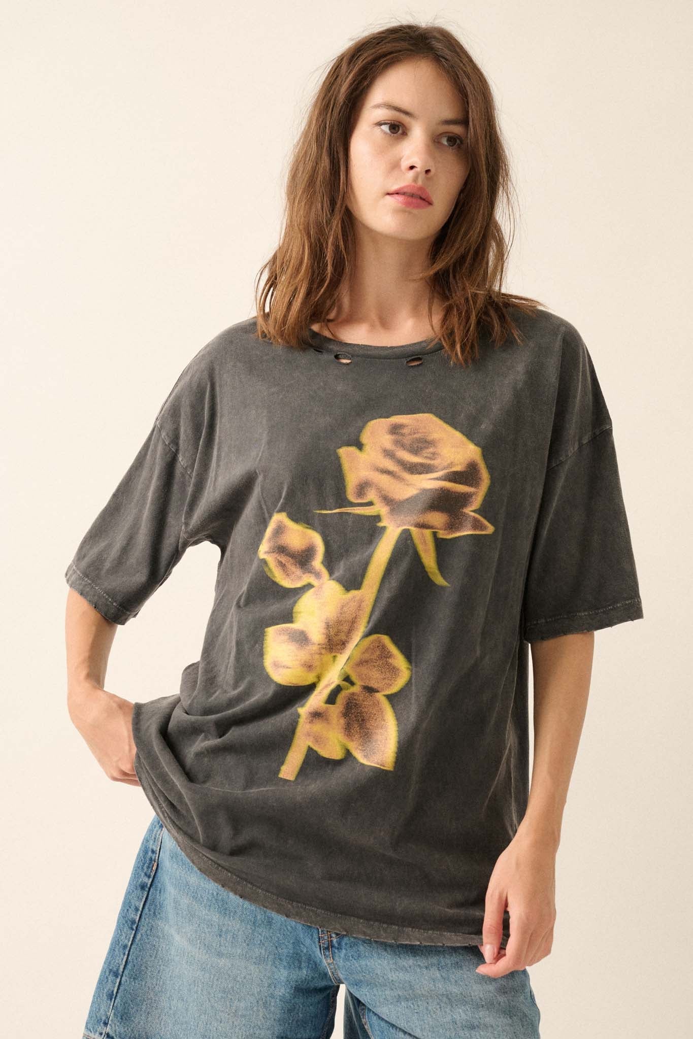 Golden Rose Oversized Distressed Graphic Tee - ShopPromesa