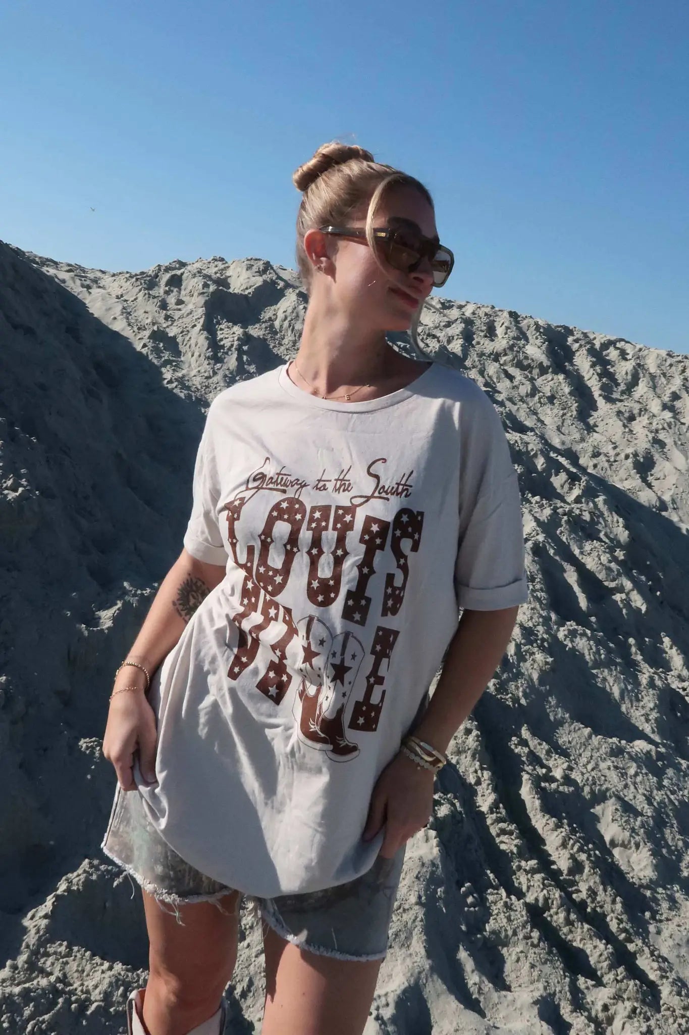 Louisville Boots Oversize Cuffed Graphic Tee - ShopPromesa