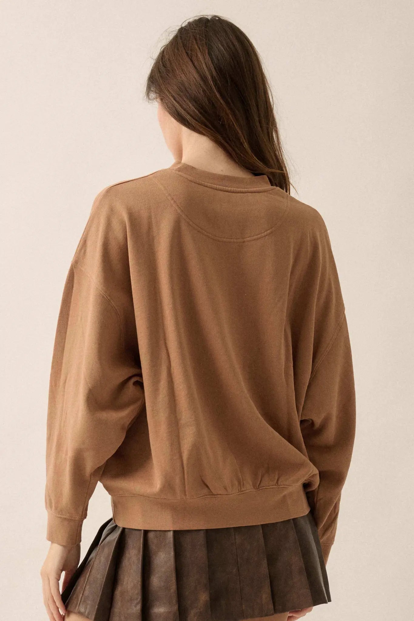 Tasty Tomato Vintage-Print Graphic Sweatshirt - ShopPromesa