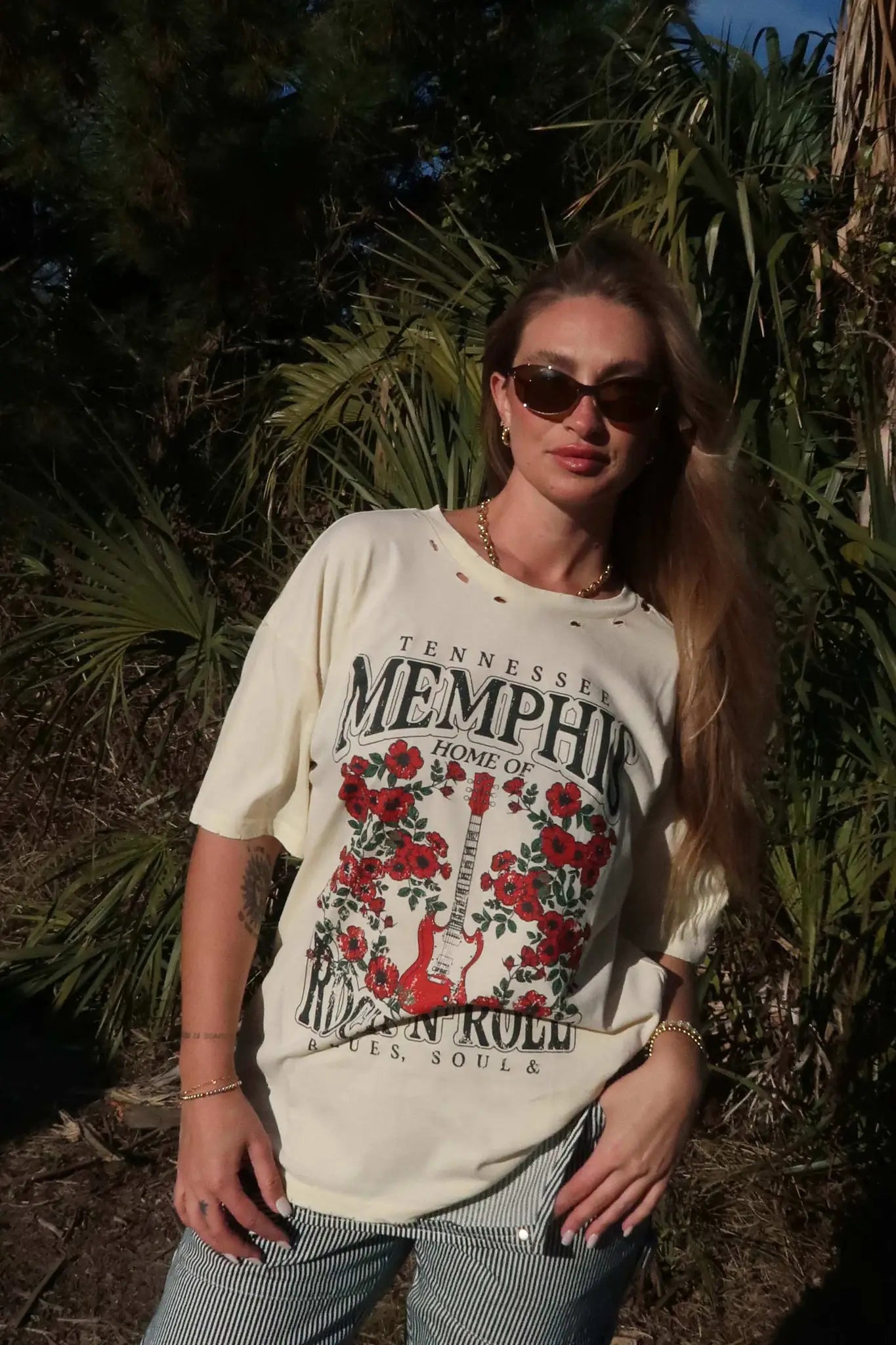 Memphis Rock 'N' Roll Distressed Graphic Tee - ShopPromesa