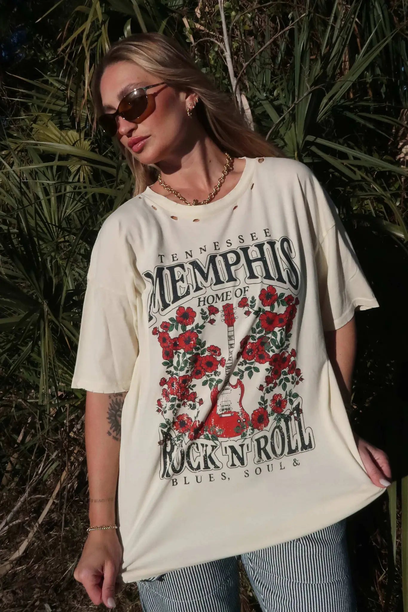 Memphis Rock 'N' Roll Distressed Graphic Tee - ShopPromesa
