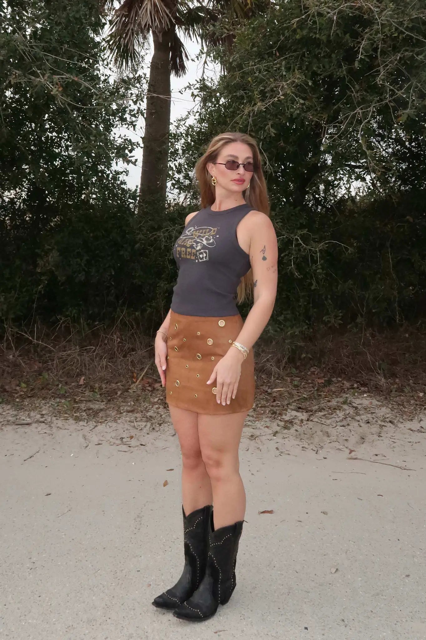 Wild and Free Thermal Graphic Tank Top - ShopPromesa