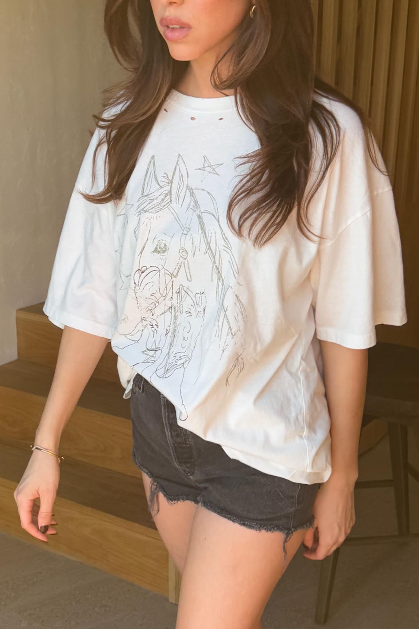 One Horse Town Distressed Hand-Drawn Graphic Tee - ShopPromesa
