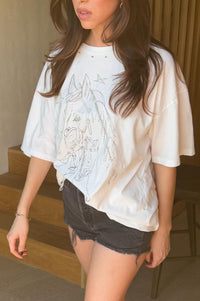 One Horse Town Distressed Hand-Drawn Graphic Tee - ShopPromesa