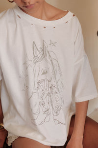 One Horse Town Distressed Hand-Drawn Graphic Tee - ShopPromesa