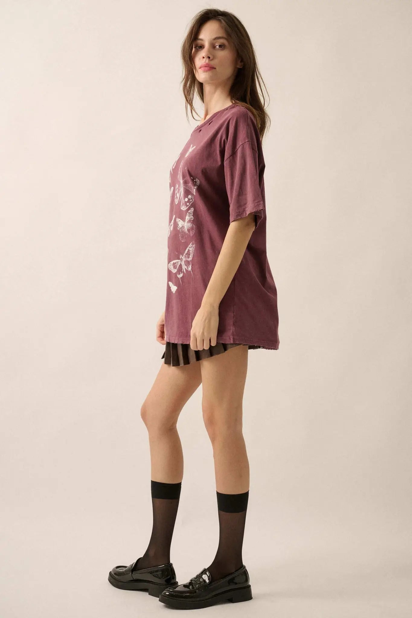 Butterfly Kisses Oversize Distressed Graphic Tee - ShopPromesa