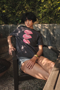Lip Bite Vintage-Print Garment-Dyed Graphic Tee - ShopPromesa
