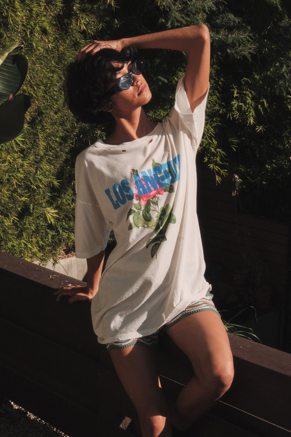 Los Angeles Rose Distressed Oversize Graphic Tee - ShopPromesa