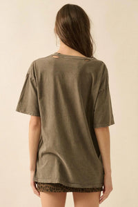 LA Loves You Distressed Oversize Graphic Tee - ShopPromesa