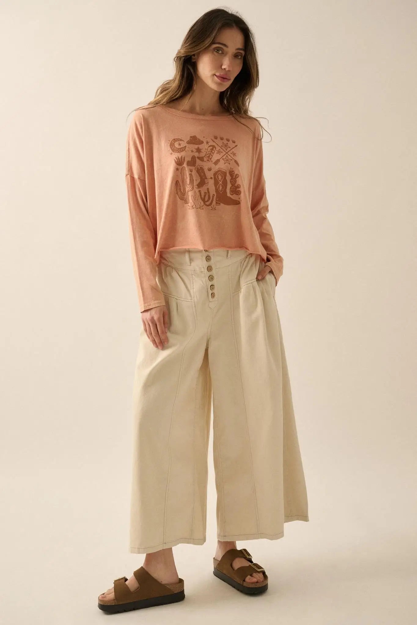 Western Spirit Cropped Long-Sleeve Graphic Tee - ShopPromesa