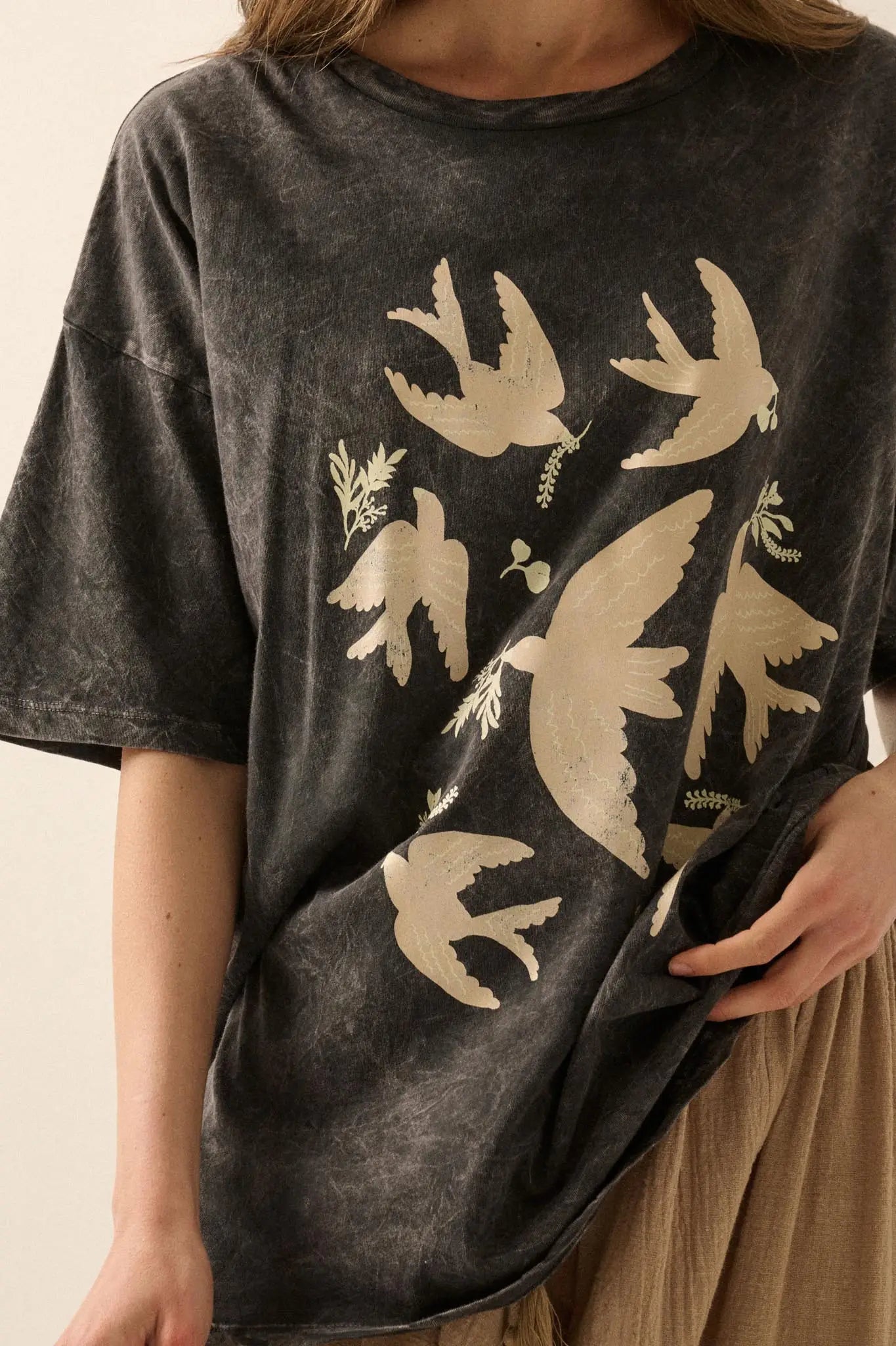 Free as a Bird Vintage-Wash Oversize Graphic Tee - ShopPromesa