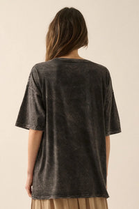 Free as a Bird Vintage-Wash Oversize Graphic Tee - ShopPromesa