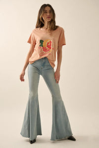 Golden State Grapefruit V-Neck Graphic Tee - ShopPromesa