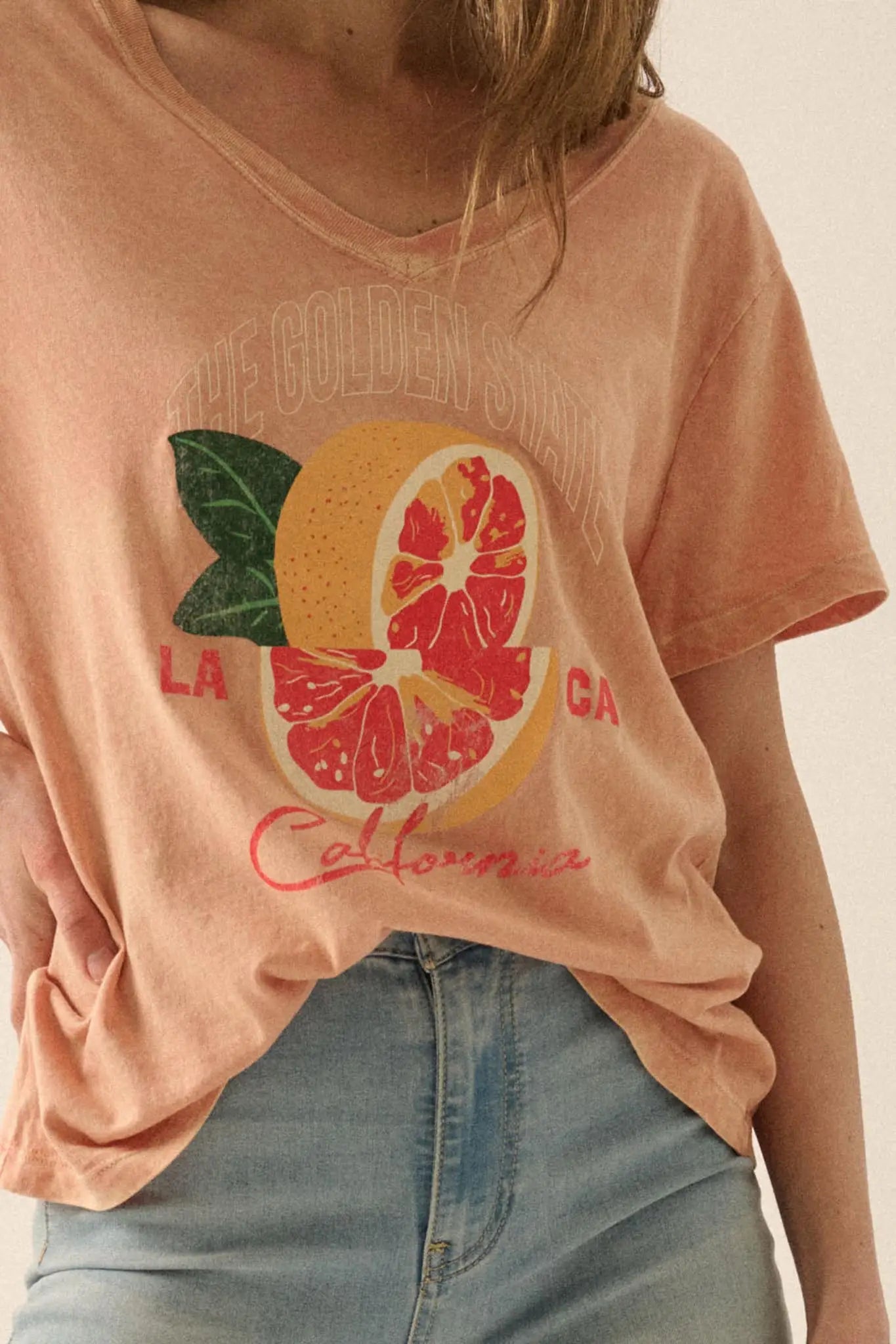 Golden State Grapefruit V-Neck Graphic Tee - ShopPromesa