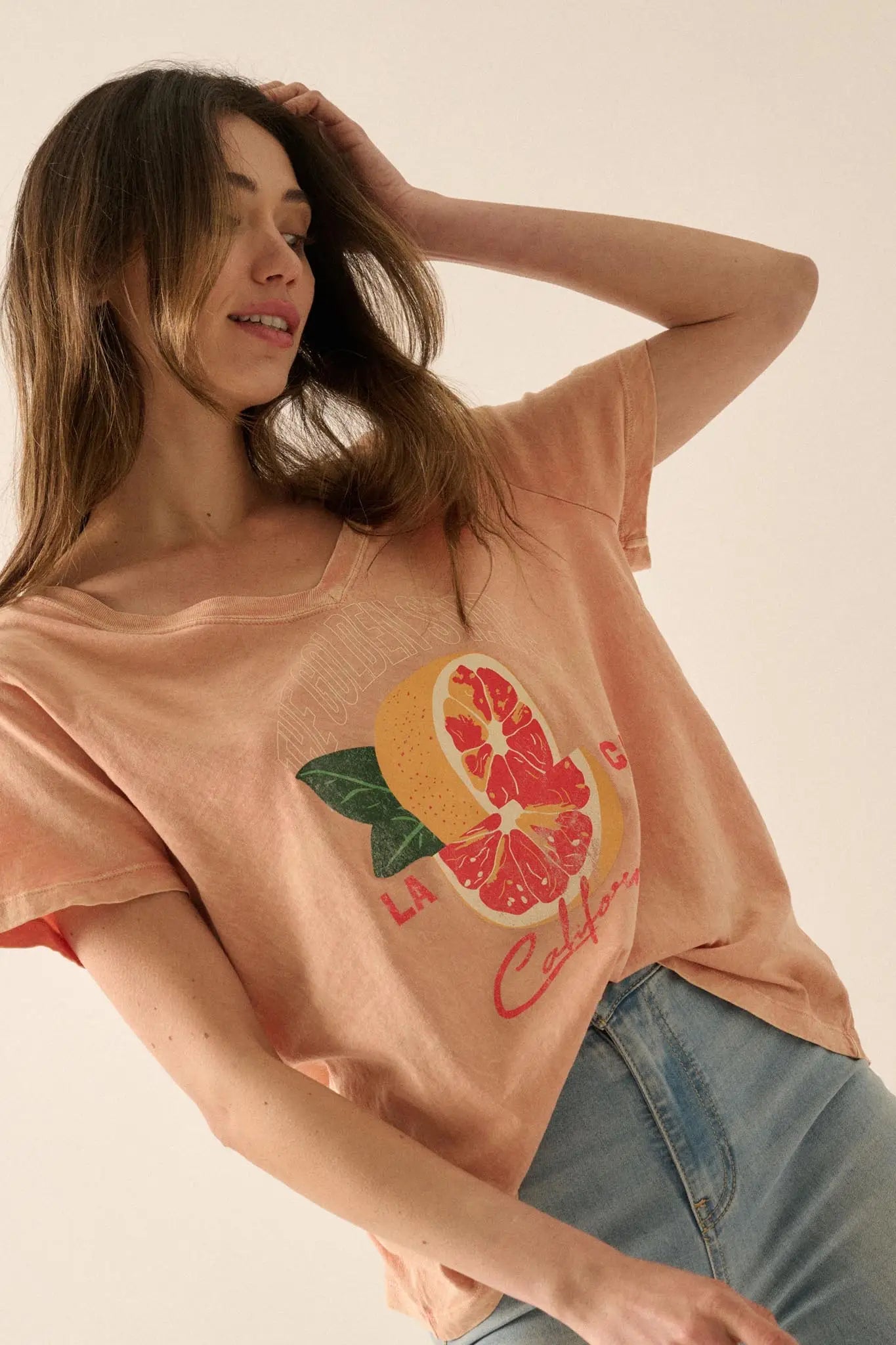 Golden State Grapefruit V-Neck Graphic Tee - ShopPromesa