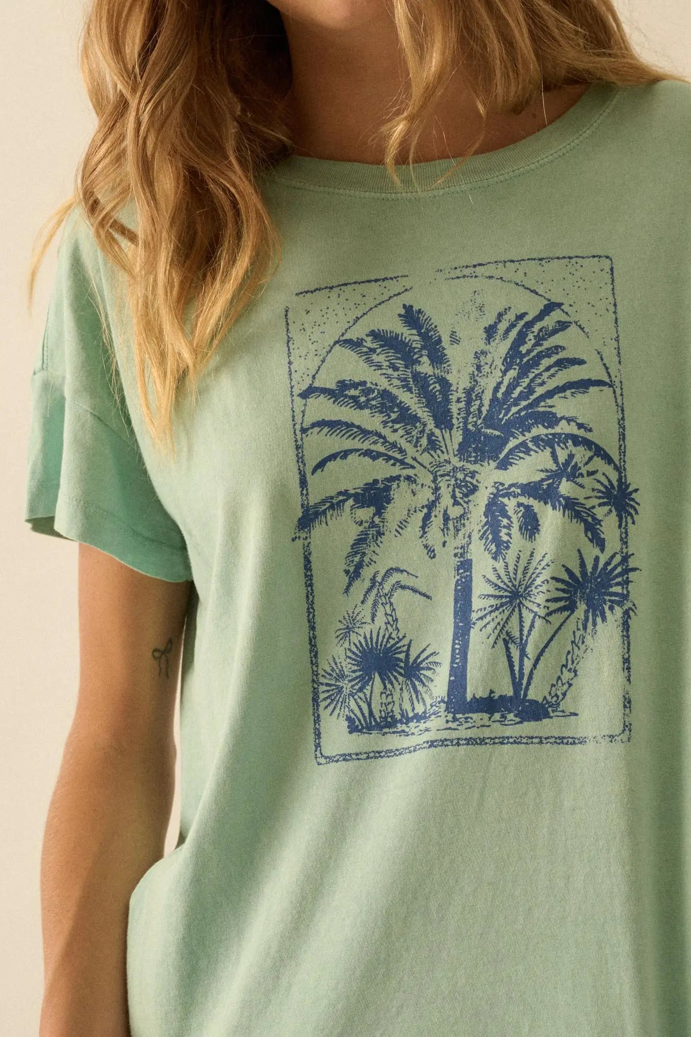 Palm Tree Party Vintage-Wash Graphic Tee - ShopPromesa