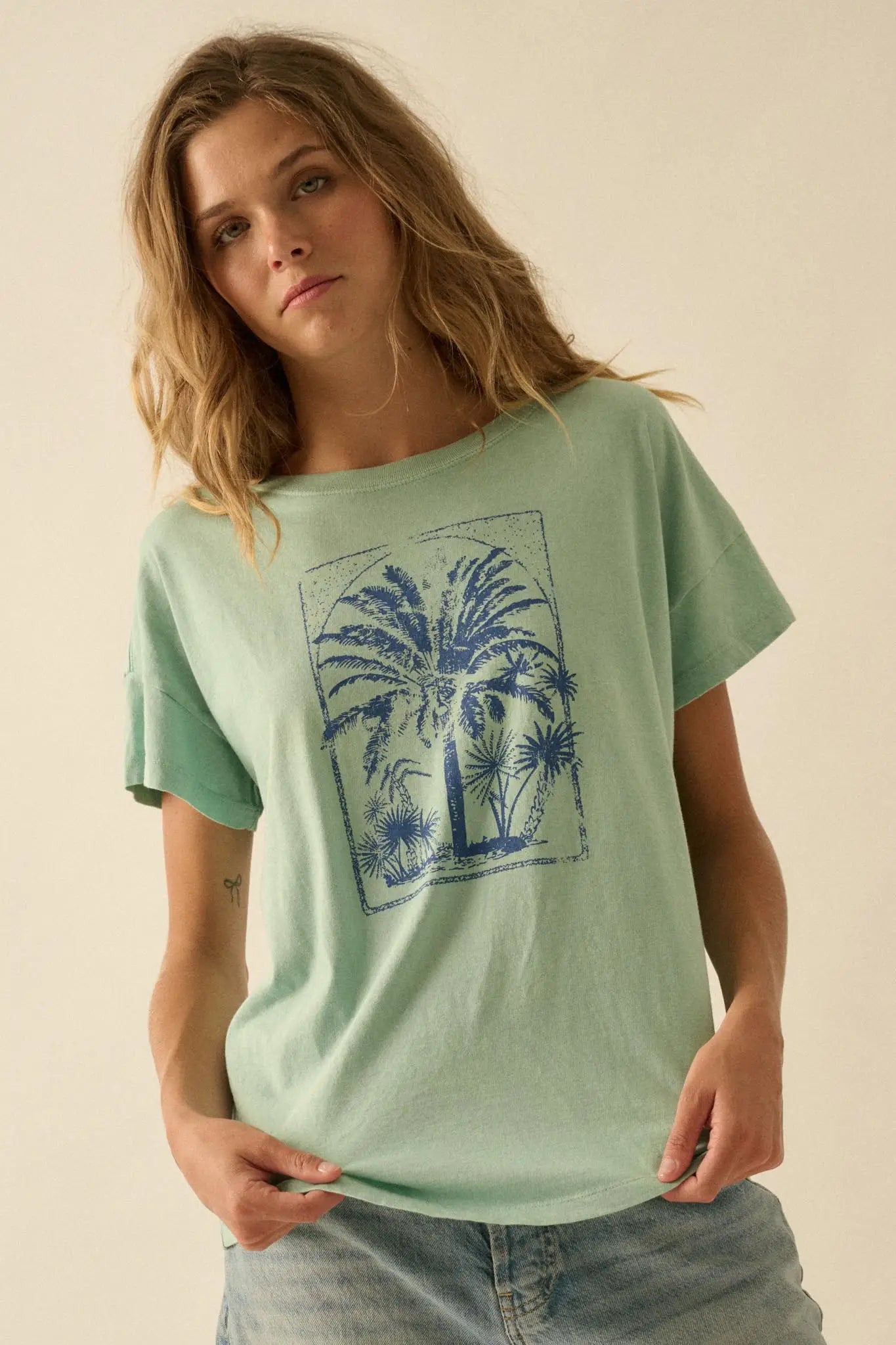 Palm Tree Party Vintage-Wash Graphic Tee - ShopPromesa
