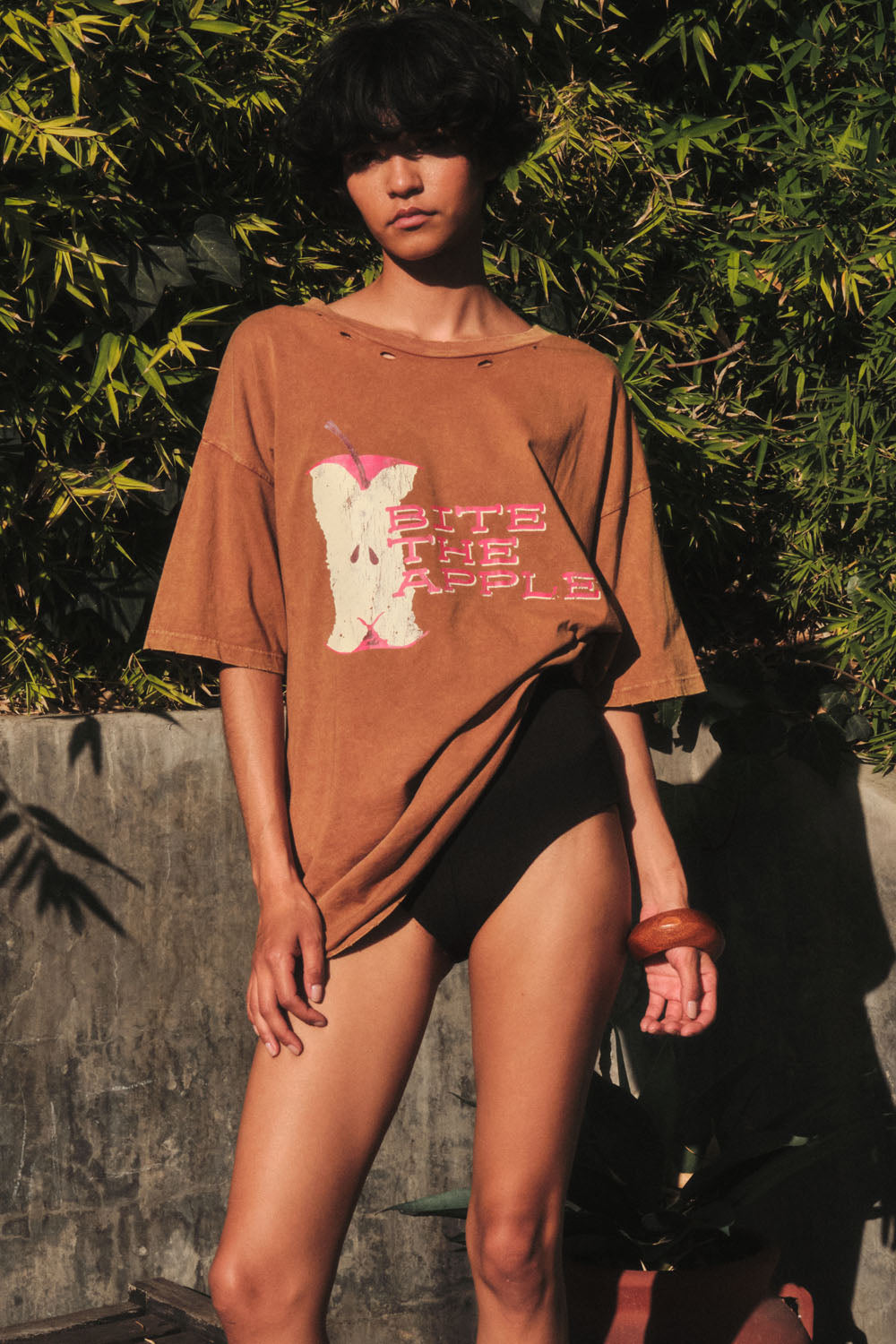 Bite the Apple Distressed Oversize Graphic Tee - ShopPromesa