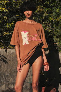 Bite the Apple Distressed Oversize Graphic Tee - ShopPromesa