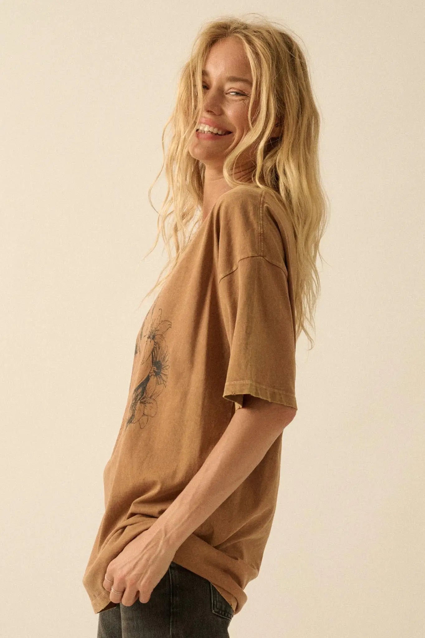 Floral Horses Distressed Oversize Graphic Tee - ShopPromesa