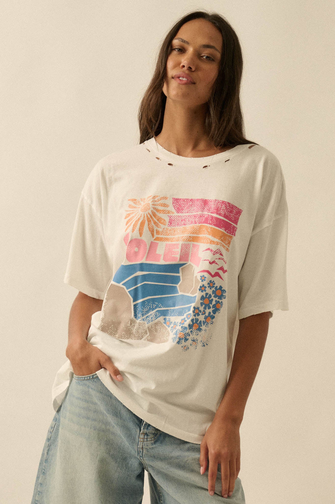 Soleil Beach Distressed Oversize Graphic Tee - ShopPromesa