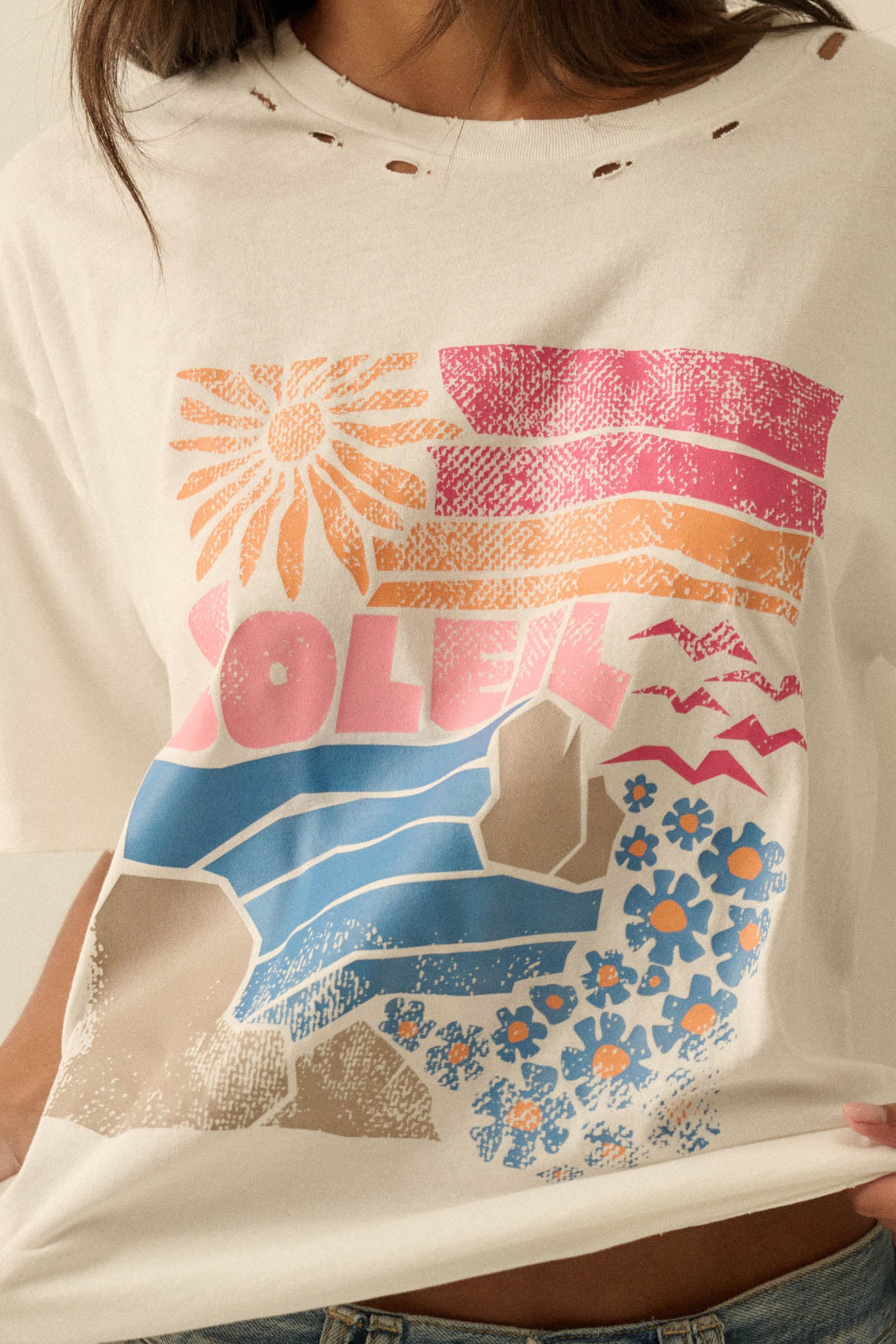 Soleil Beach Distressed Oversize Graphic Tee - ShopPromesa