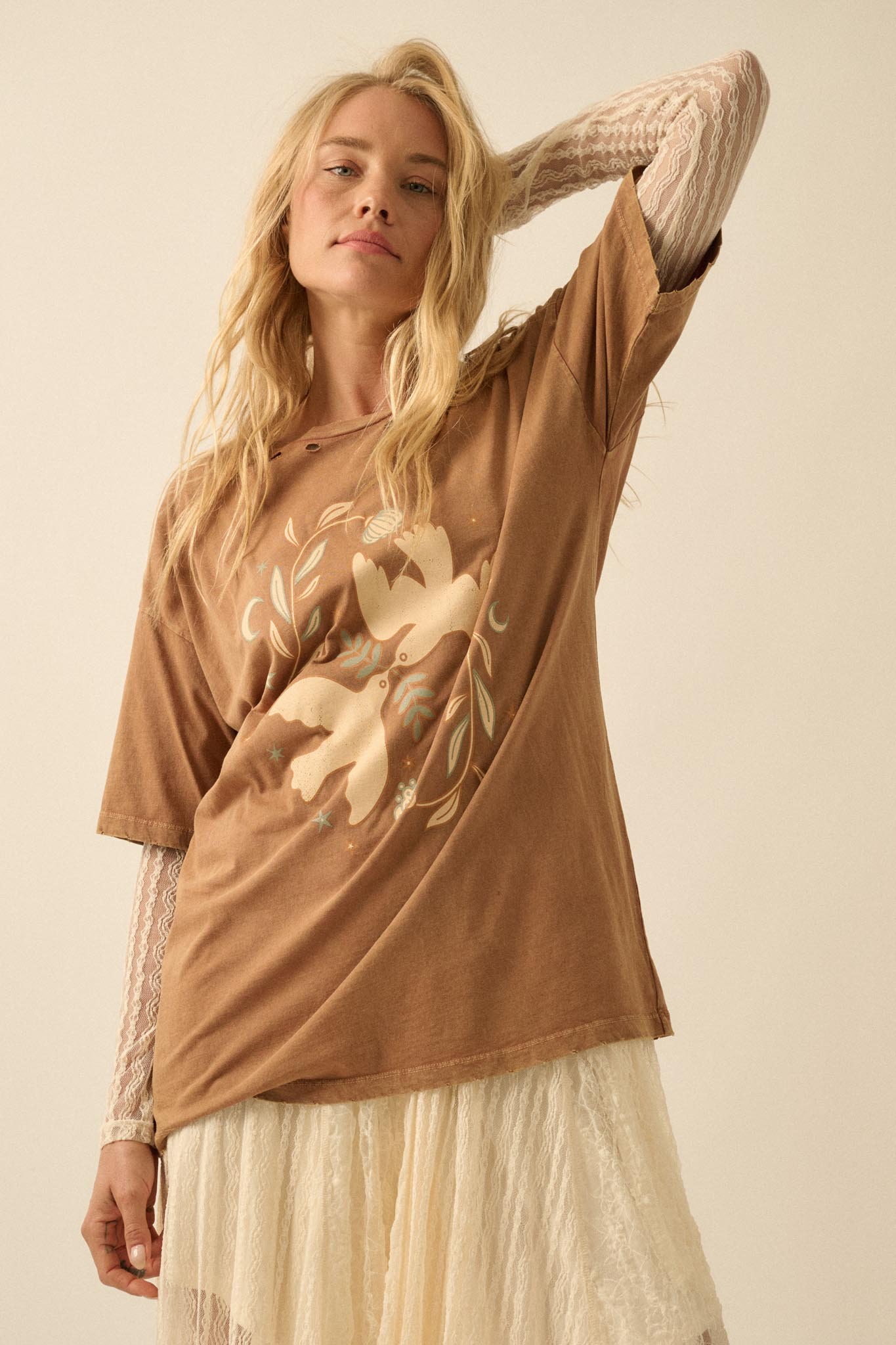 Wings of Peace Distressed Oversize Graphic Tee - ShopPromesa