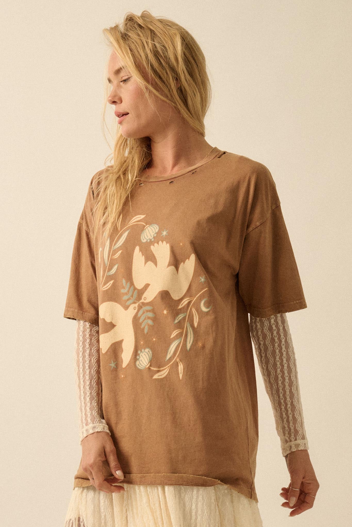 Wings of Peace Distressed Oversize Graphic Tee - ShopPromesa
