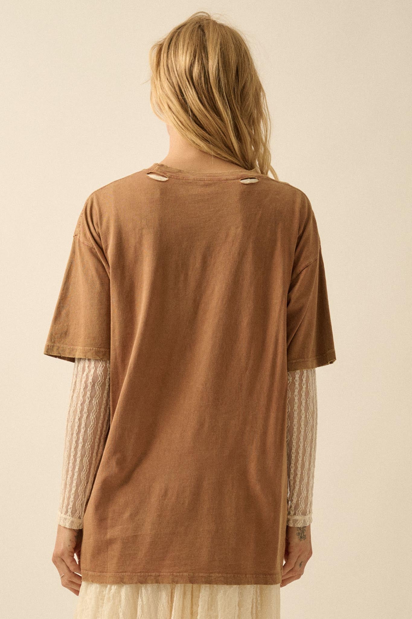 Wings of Peace Distressed Oversize Graphic Tee - ShopPromesa